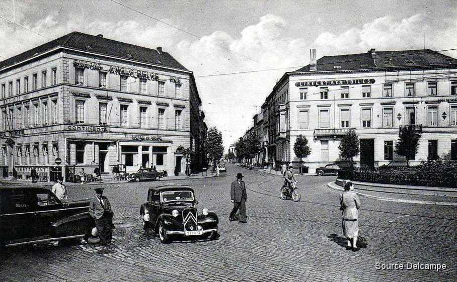 Belgique Kortrijk Place de la Gare.jpg